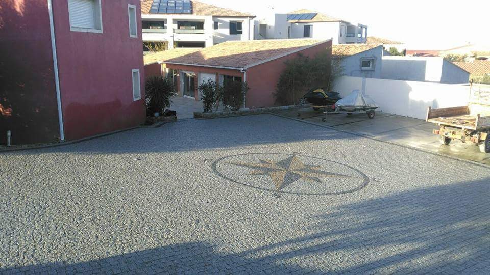 Silva Invicta Construções lda - Matosinhos - Exterior Painting