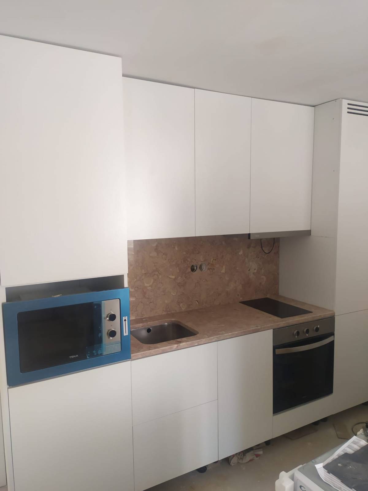 Dmar Obras - Vila Nova de Gaia - Stone or Tile Flooring Installation