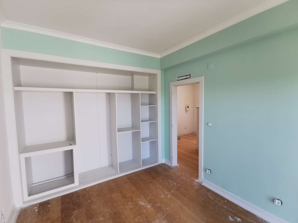 ALMAWORKS - Oeiras - Additions and Remodels