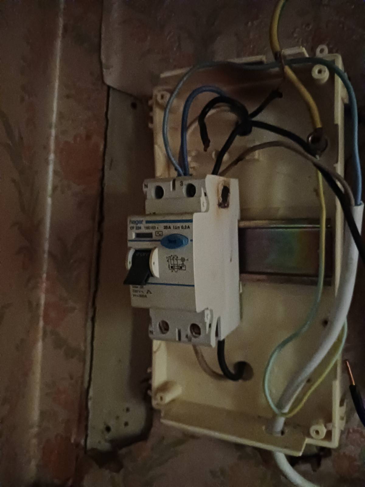 Claudio - Oeiras - Electricidad