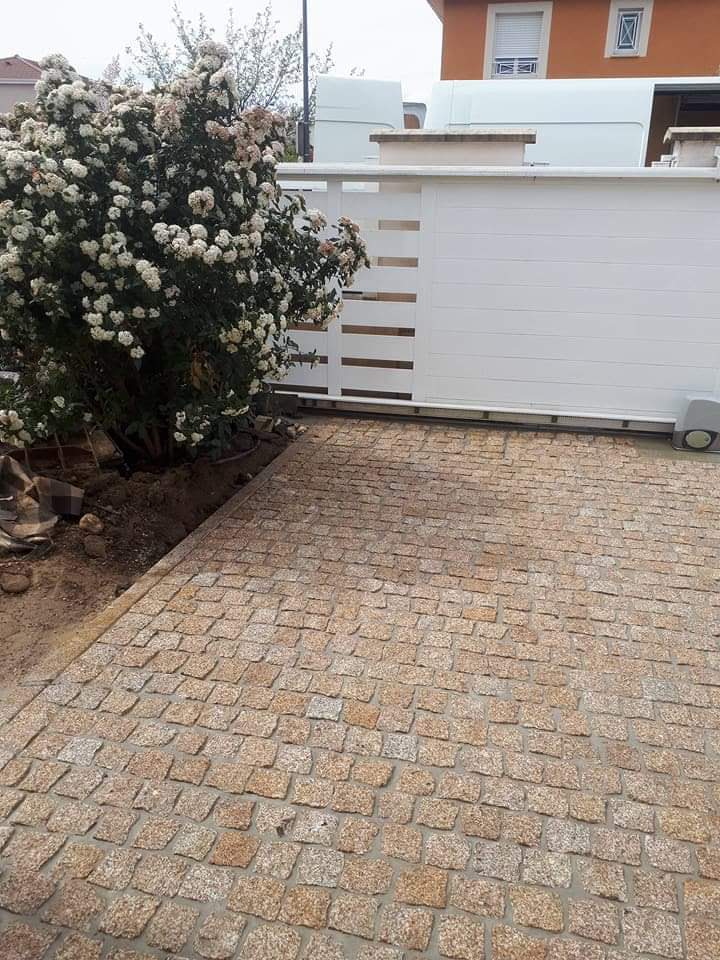 Silva Invicta Construções lda - Matosinhos - Fence Installation