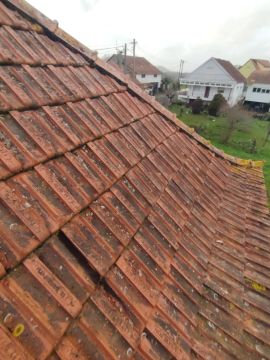 Techador para la instalación o reemplazo de tejados