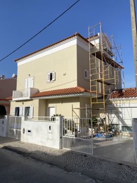 Richard Braz - Seixal - Instalação de Pavimento em Pedra ou Ladrilho