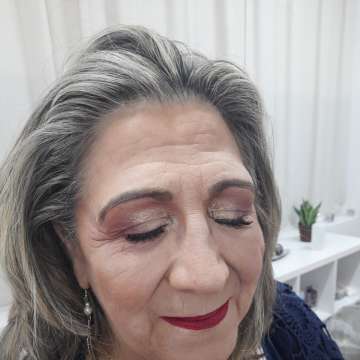 Ana Soares - Gondomar - Hairdressers and Makeup Artists