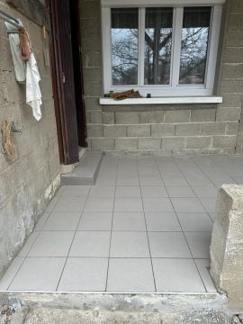 Silva Invicta Construções lda - Matosinhos - Stone or Tile Flooring Installation