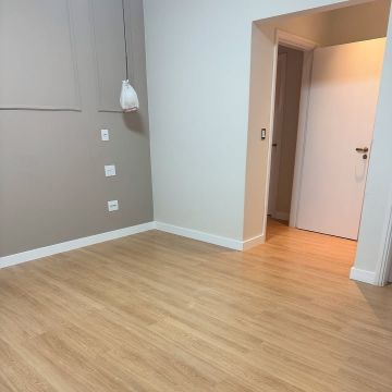 Ajuste Fino Carpintaria - Mafra - Réparation ou remplacement de revêtement de sol en pierre ou carrelage