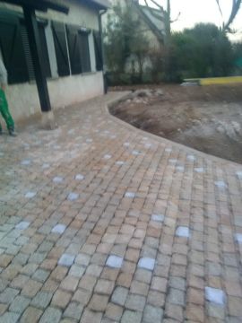 Silva Invicta Construções lda - Matosinhos - Stone or Tile Flooring Installation