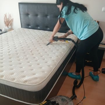 Deep_clean_23 - Sesimbra - Upholstery and Furniture Cleaning