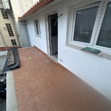 Tiago Gomes - Caldas da Rainha - Revestimento de Pavimento