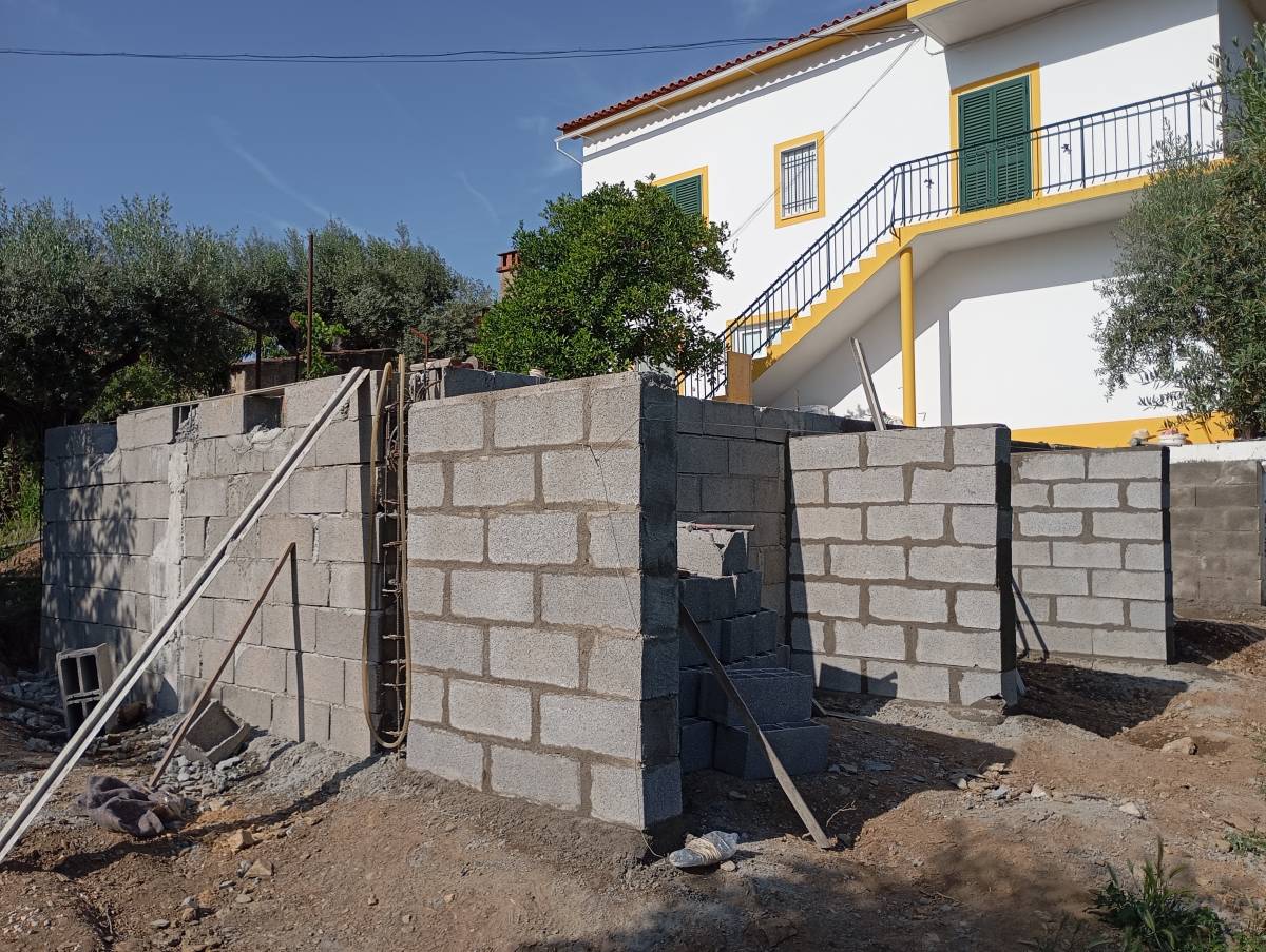 AConstruções - Pedrógão Grande - Interior Wall Addition