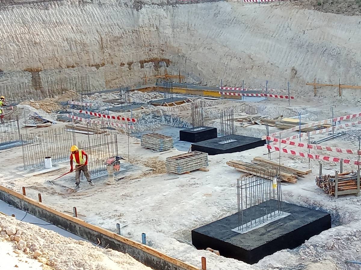 Carlos Monteiro - Santiago do Cacém - Beton- oder Estrichfußbodenbelag