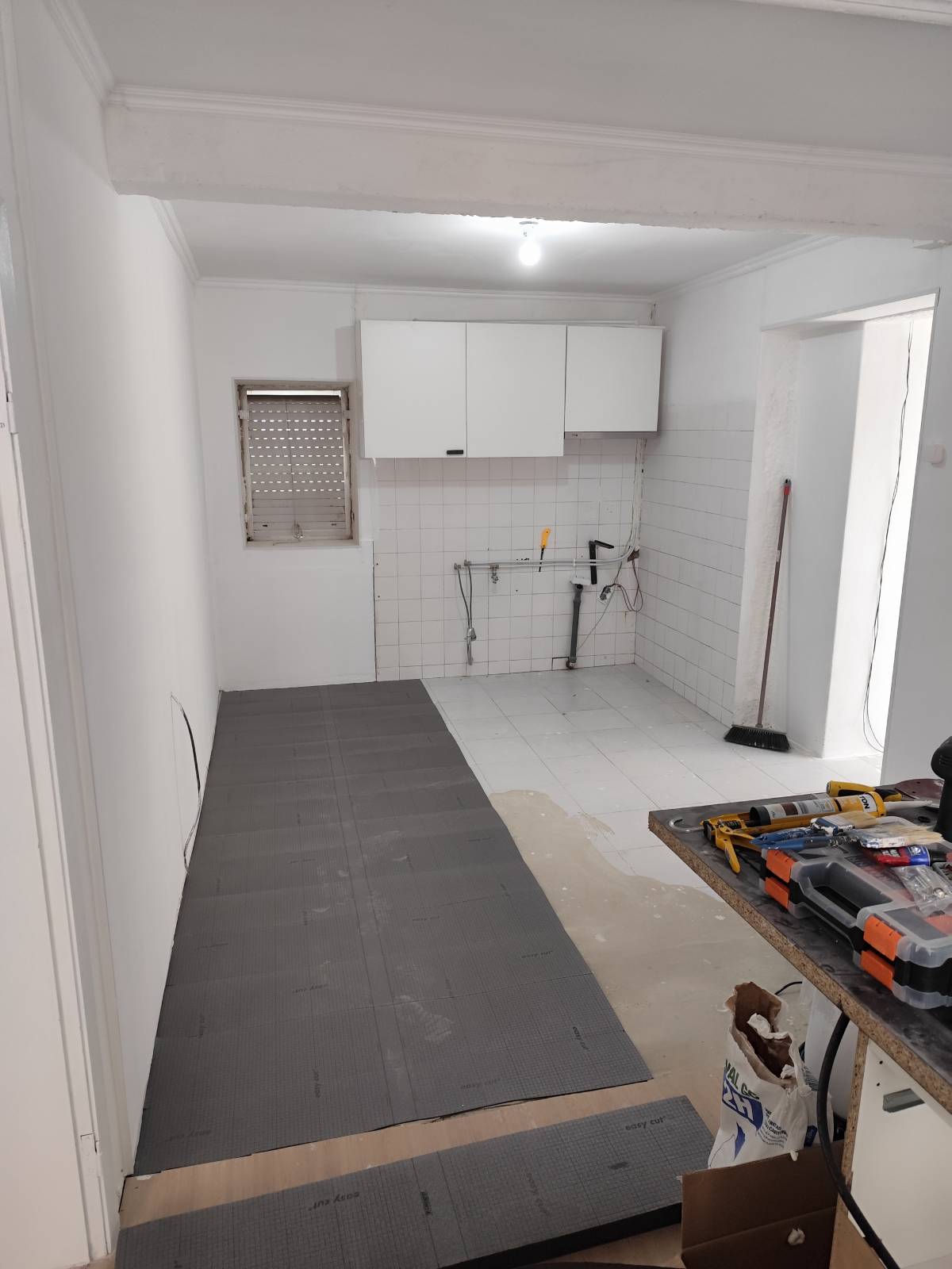Andre marido de aluguer - Santo Tirso - Billardtisch montieren