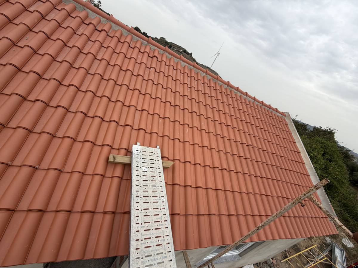 Vladmir Fonseca - unipessoal,Lda - Loures - Instalación o reemplazo de tejados