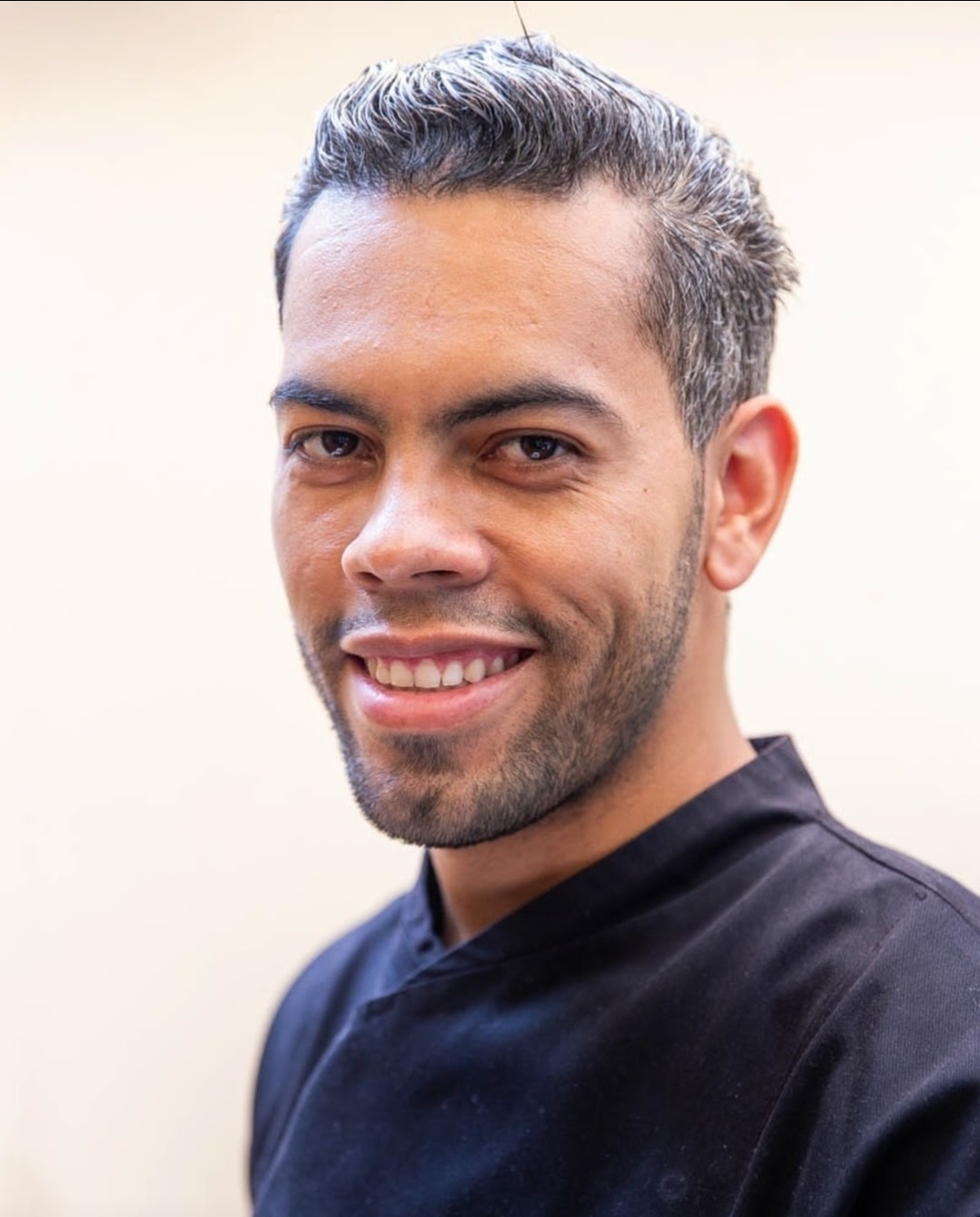 Soares - Leiria - Suspensão de Quadros e Instalação de Arte