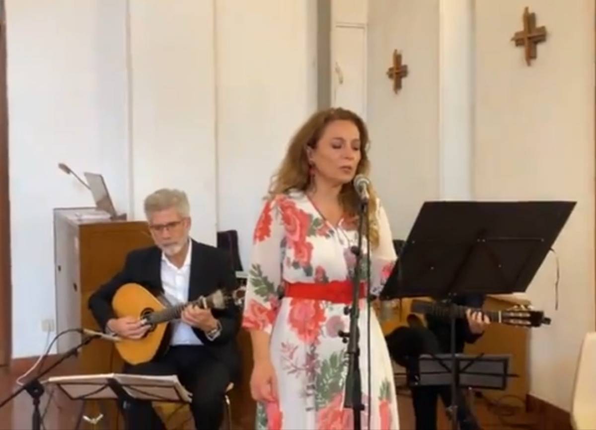 Maria Vicente | Fadista - Lisboa - Cantor para Casamentos