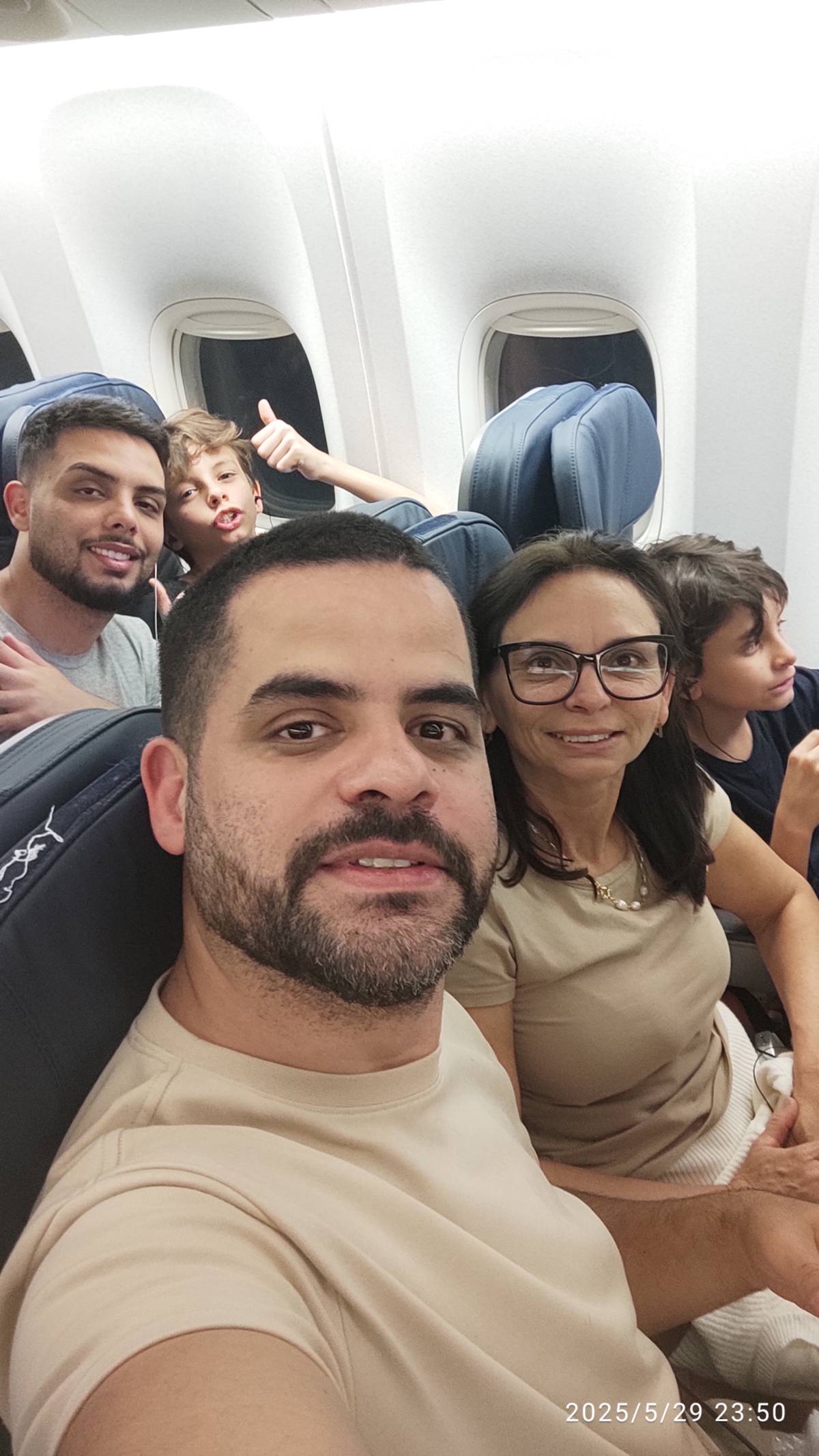 André Chagas - Especialista e Instrutor - Valongo - Ilustraciones