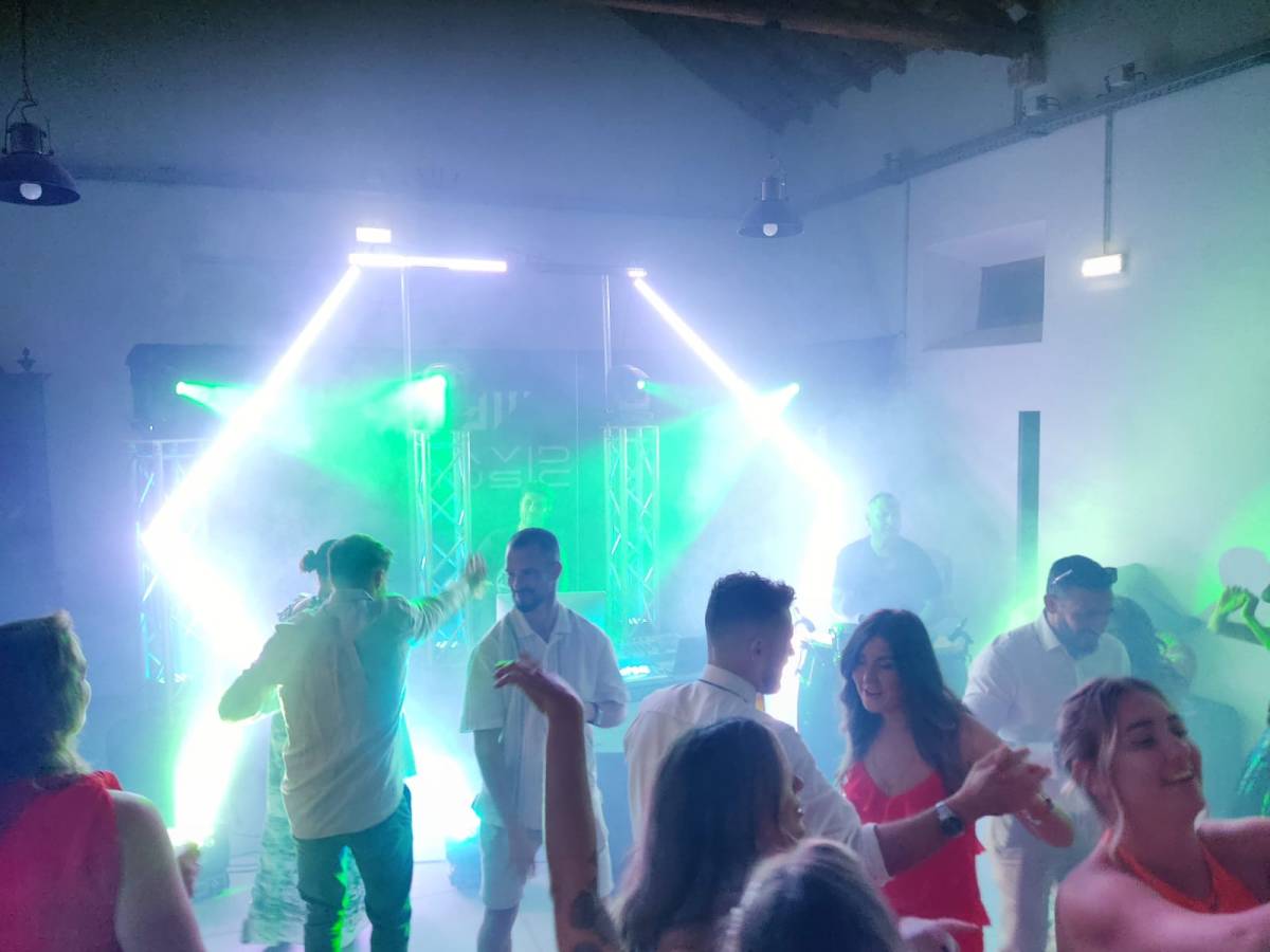 DavidMusic Events - Sintra - Aluguer de Máquina de Karaoke