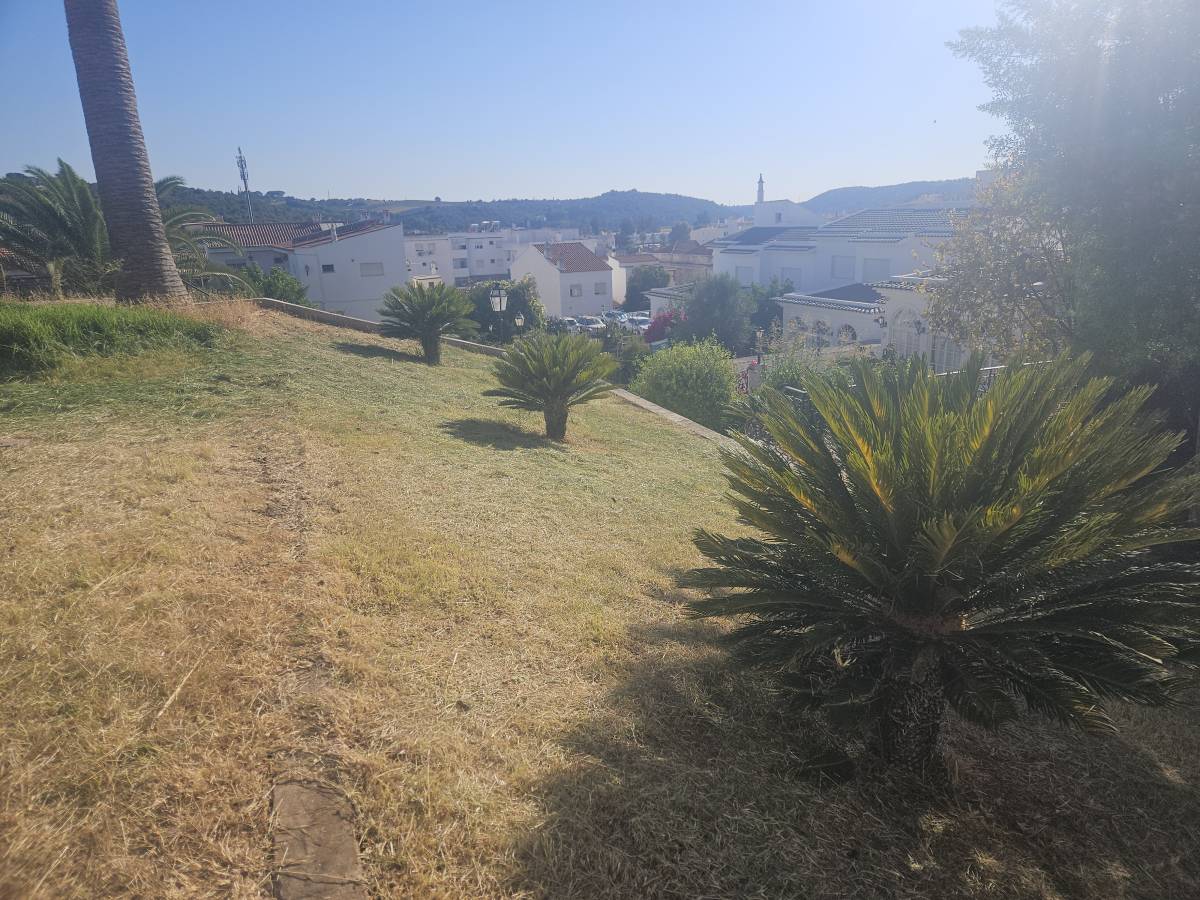 RM- Manutenções Gerais - Silves - Corte e Aparação de Relvado