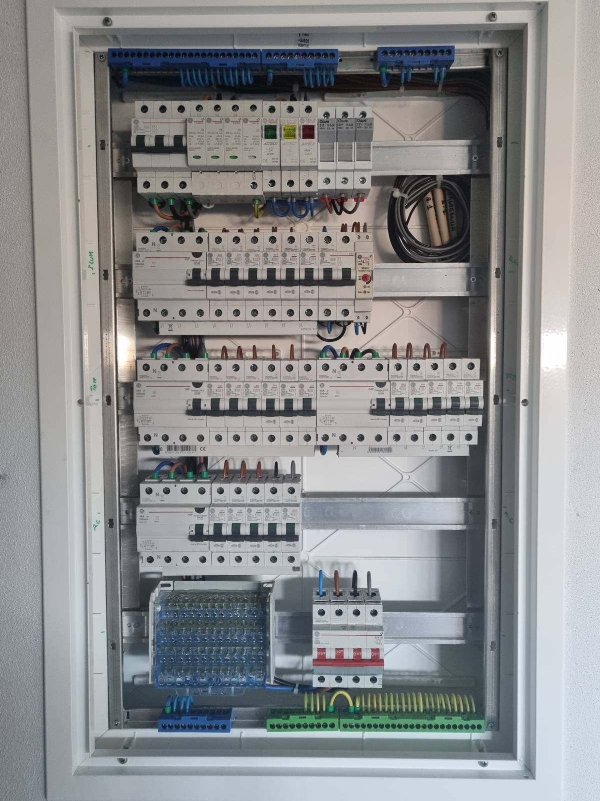 FernandoMarques - Águeda - Fan Installation