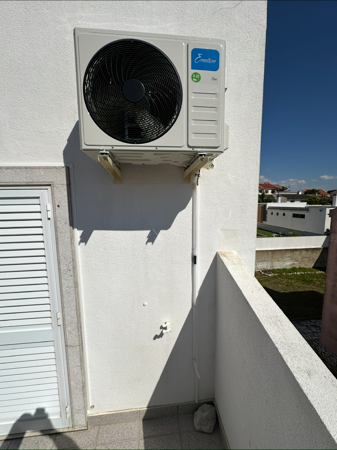 Miquéias Silva Técnico AVAC certificado - Cascais - Instalação ou Substituição de Radiador
