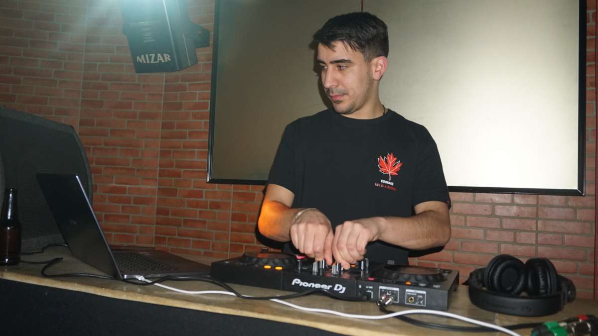 DJ GONKAS - Coimbra - DJ para Festa Juvenil