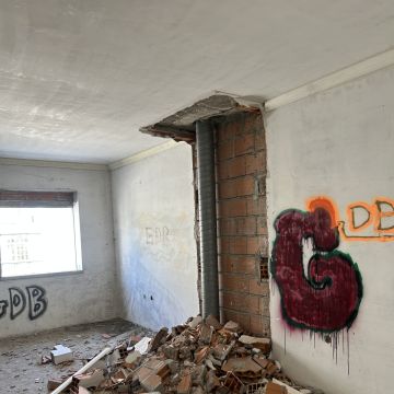 Vladmir Fonseca - unipessoal,Lda - Loures - Pintura de Móveis