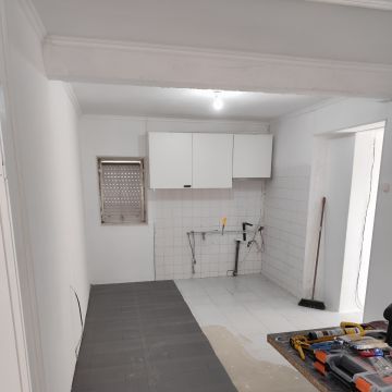 Andre marido de aluguer - Santo Tirso - Billardtisch montieren