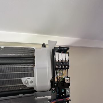Miquéias Silva Técnico AVAC certificado - Cascais - Instalação ou Substituição de Radiador