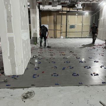 Vladmir Fonseca - unipessoal,Lda - Loures - Reparação de Portão de Garagem