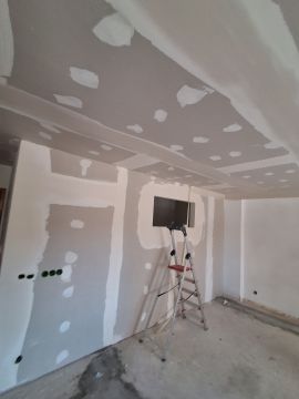 Lendas Pintadas - Braga - Pintura de Móveis