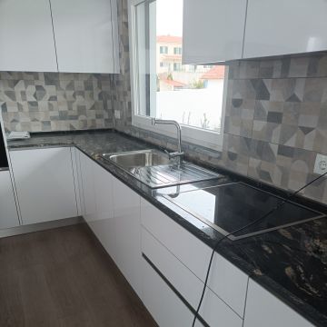 Marmores cozinhas e casas de banho - Sintra - Limpeza de Persianas
