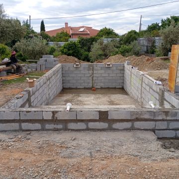 AConstruções - Pedrógão Grande - Hardwood Floor Repair or Partial Replacement