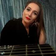 Maria Vicente | Fadista - Lisboa - Entretenimento com Músico a Solo