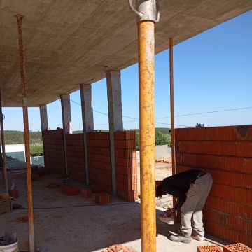 AConstruções - Pedrógão Grande - Stair and Staircase Addition or Remodel