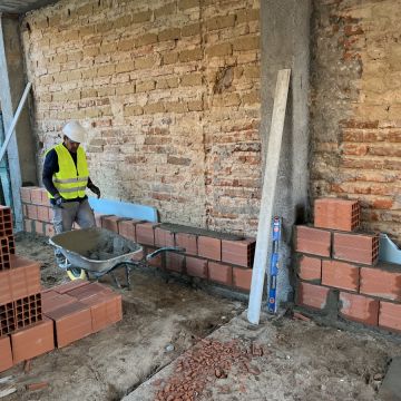 Vladmir Fonseca - unipessoal,Lda - Loures - Instalação de Escadas