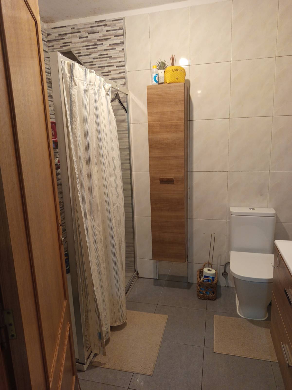 Cleaning Service - Paredes - Gebäudereinigung