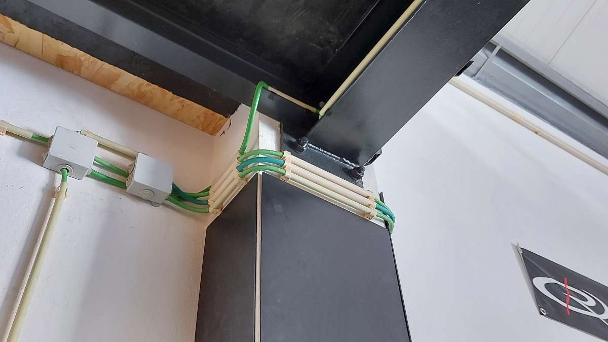 Pedro Vaz - Penafiel - Gutter Cleaning and Maintenance