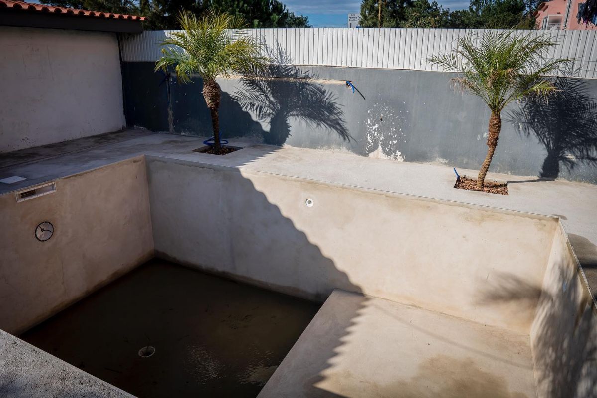 MRC Remodelações & Construções - Almada - Gutter Installation or Replacement