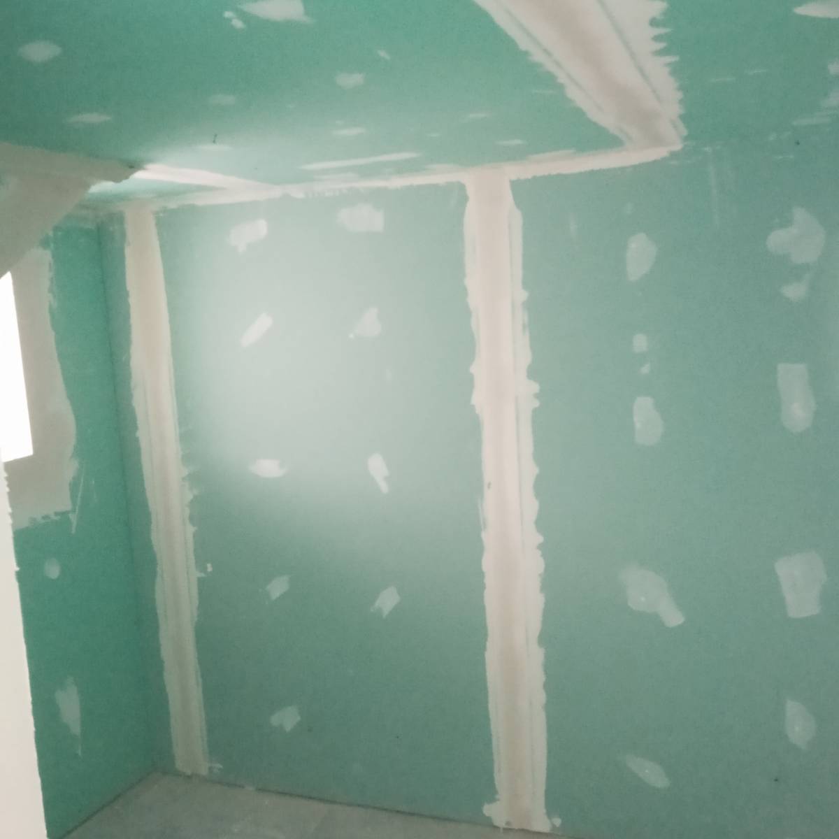 Sodré & Coelho - Paredes - Stone or Tile Flooring Installation