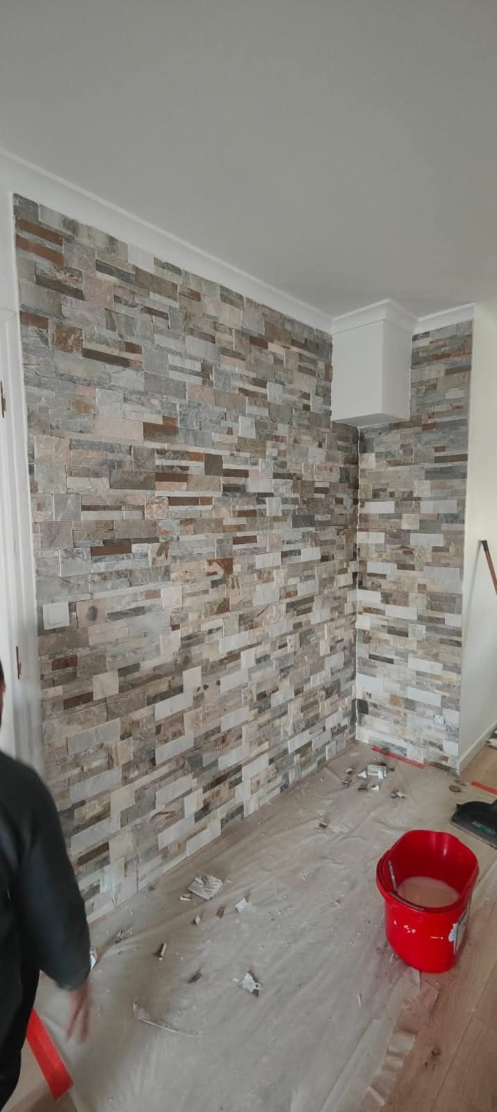 Elizeu Mendonça - Chaves - Dachreinigung