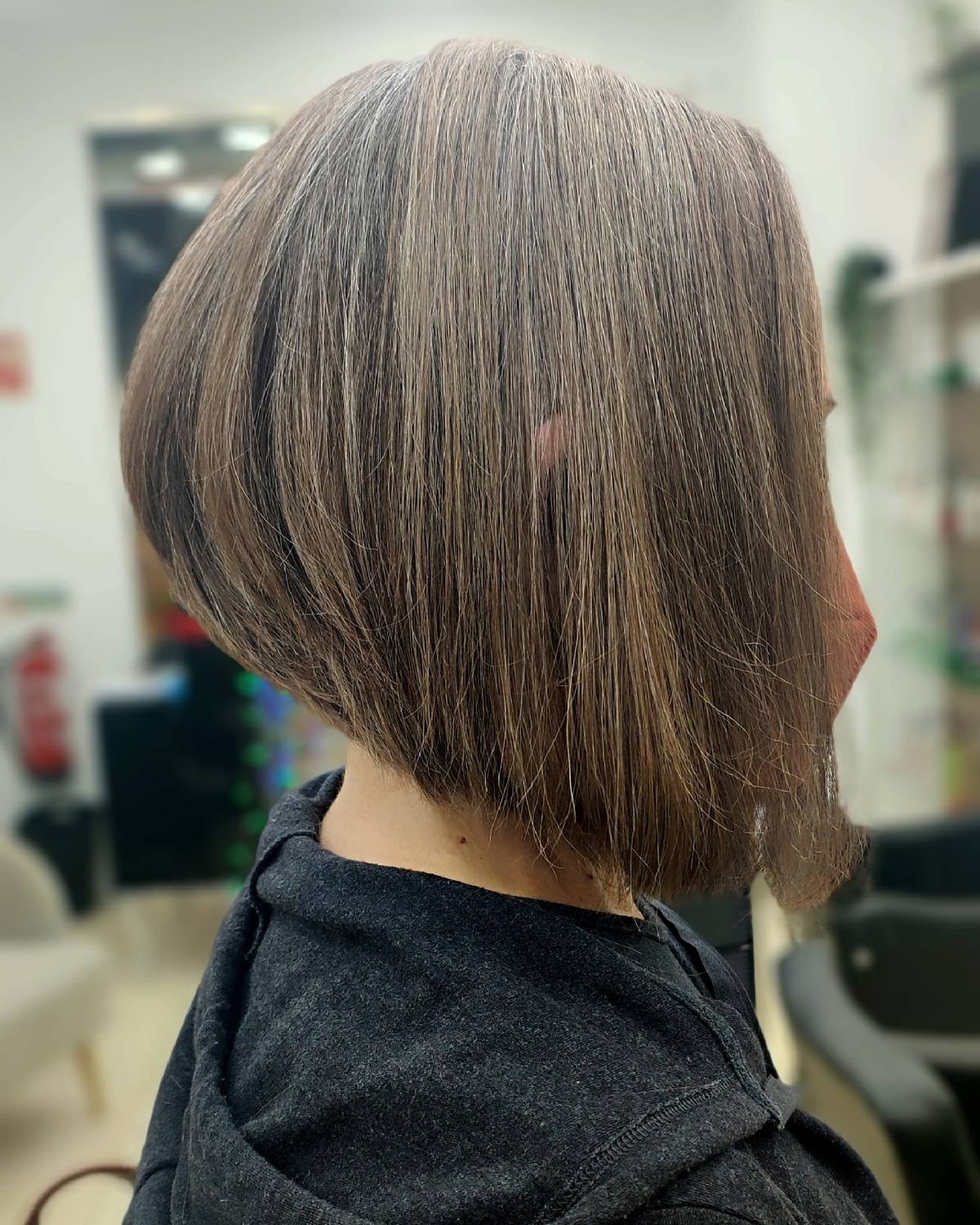 Mari Santos - Cascais - Hairdressers and Makeup Artists