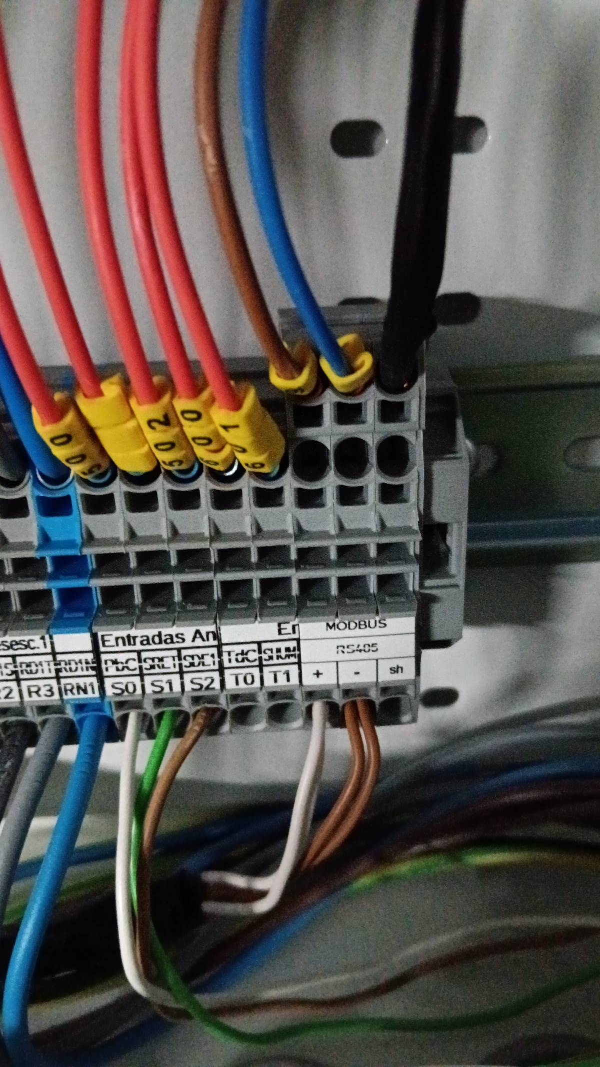 Geremias Eletricista - Moita - Instalação de Iluminação
