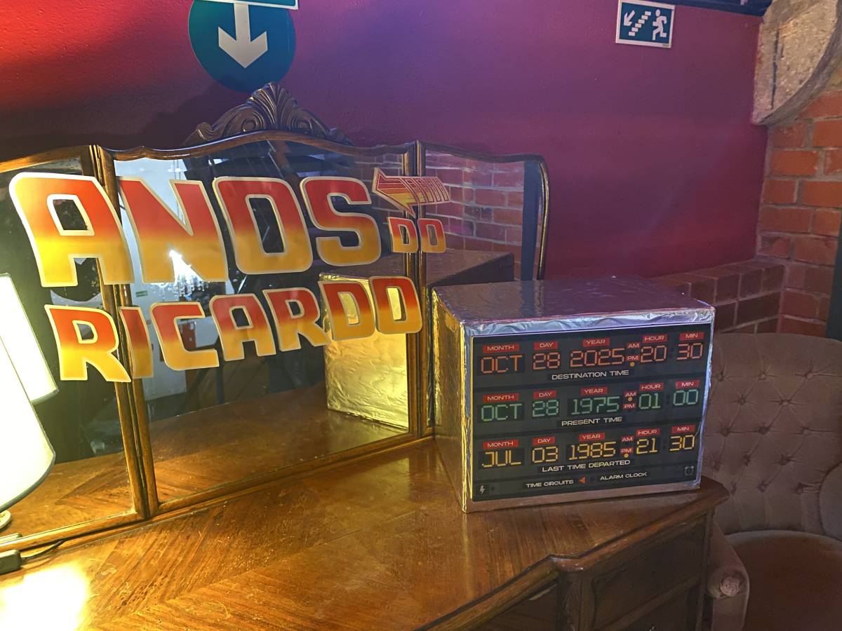 Diana Especial - Oeiras - Funcionários e Auxiliares