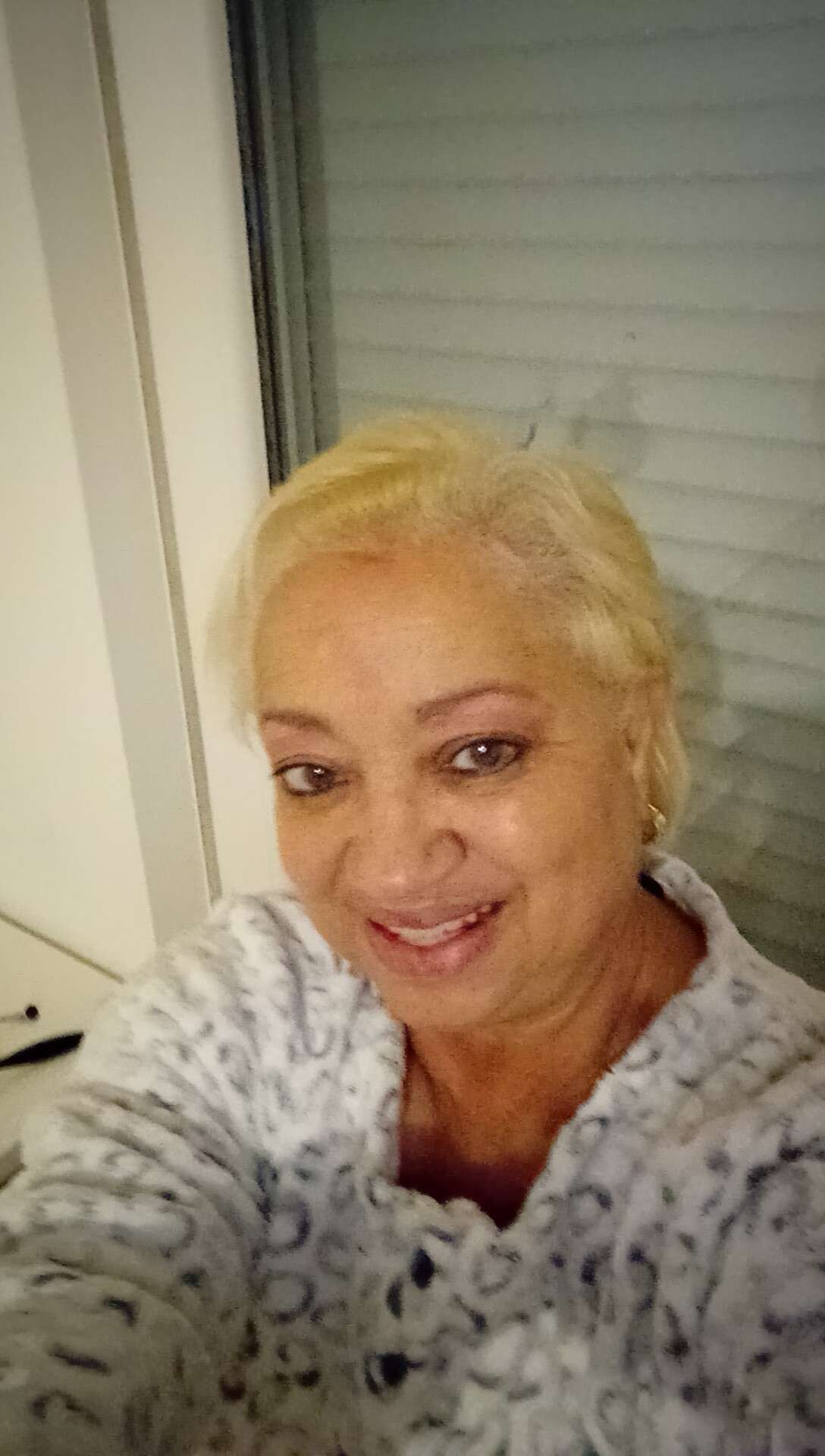 Vânia Regina Brandão Correa Pinto - Amadora - Home Organizing
