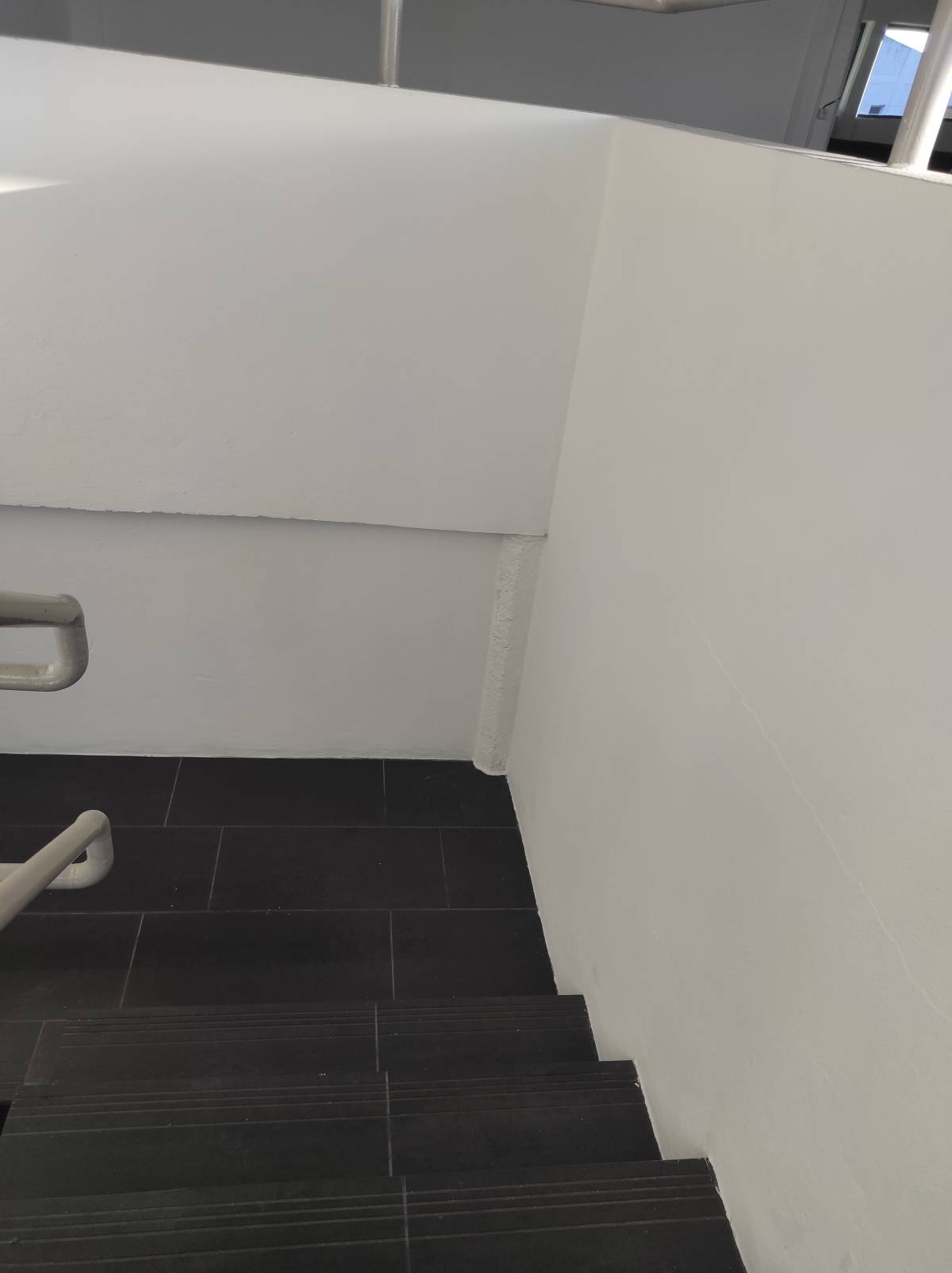 Instalpro Solutions Engenharia - Aveiro - Zentrale Klimaanlage reparieren