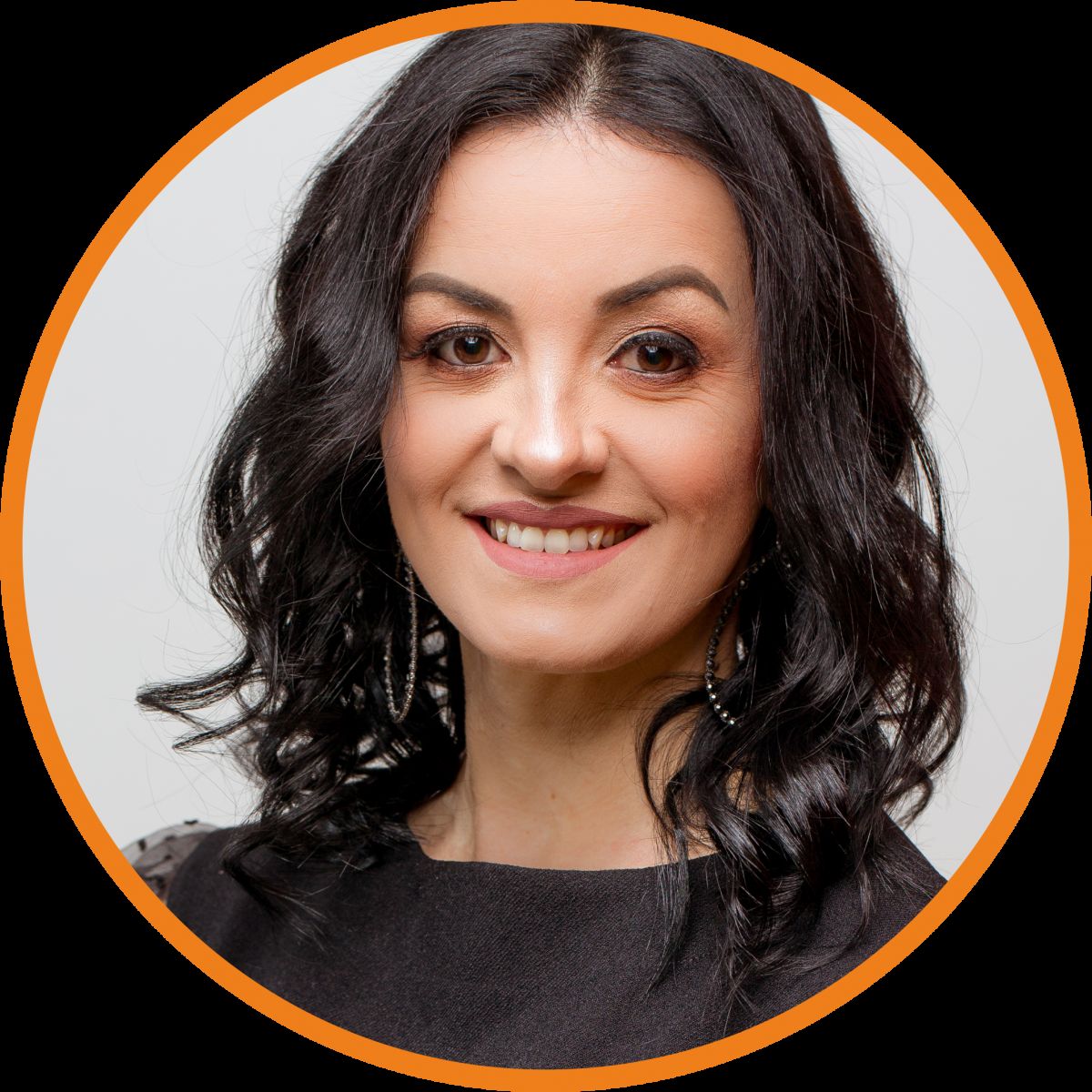 Dyeli Fernandes - Almada - Aulas de Costura, Crochet e Tricô