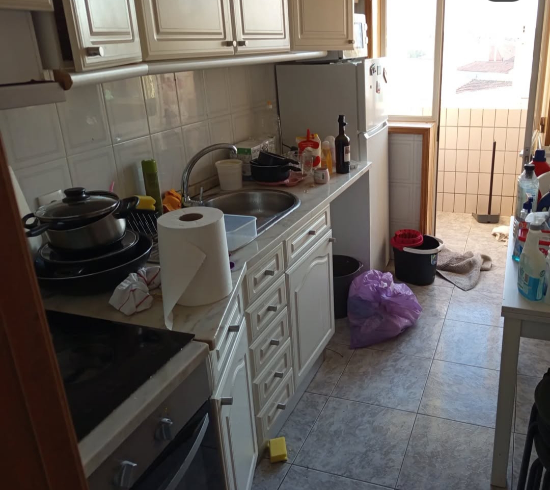 Cleaning Service - Paredes - Grundreinigung oder Frühjahrsputz