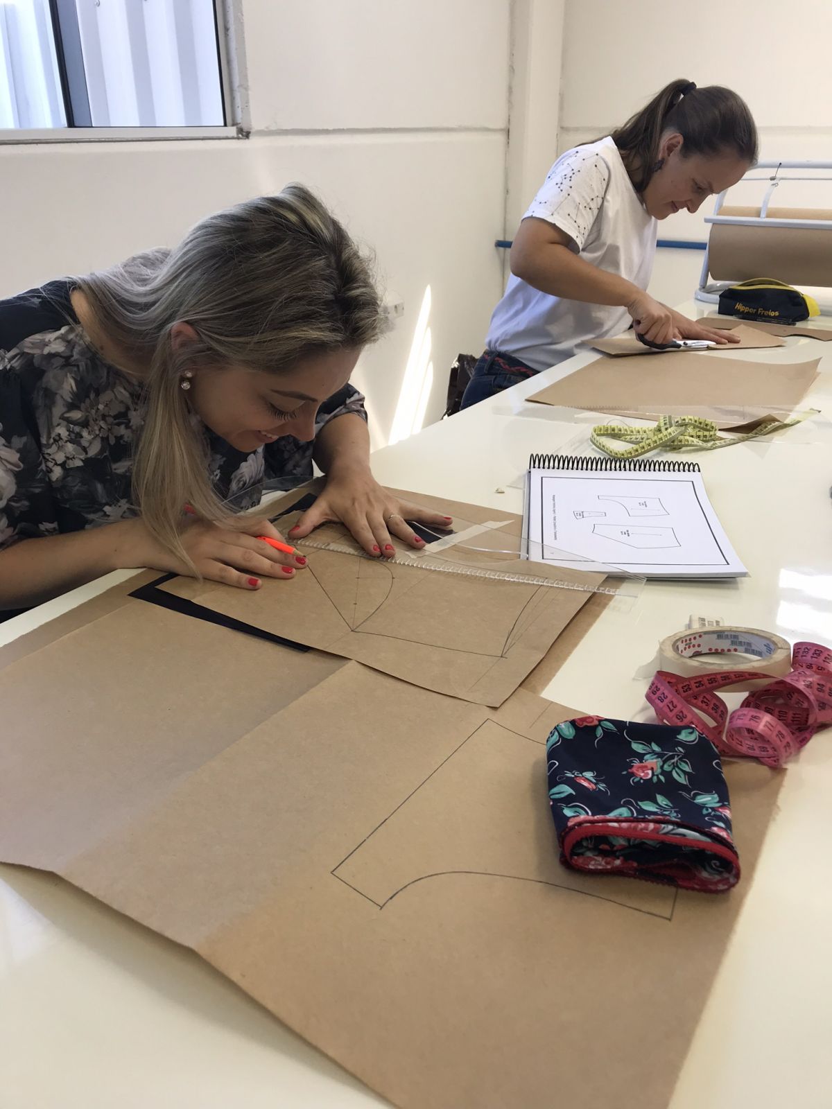 Dyeli Fernandes - Almada - Desenho Técnico e de Engenharia