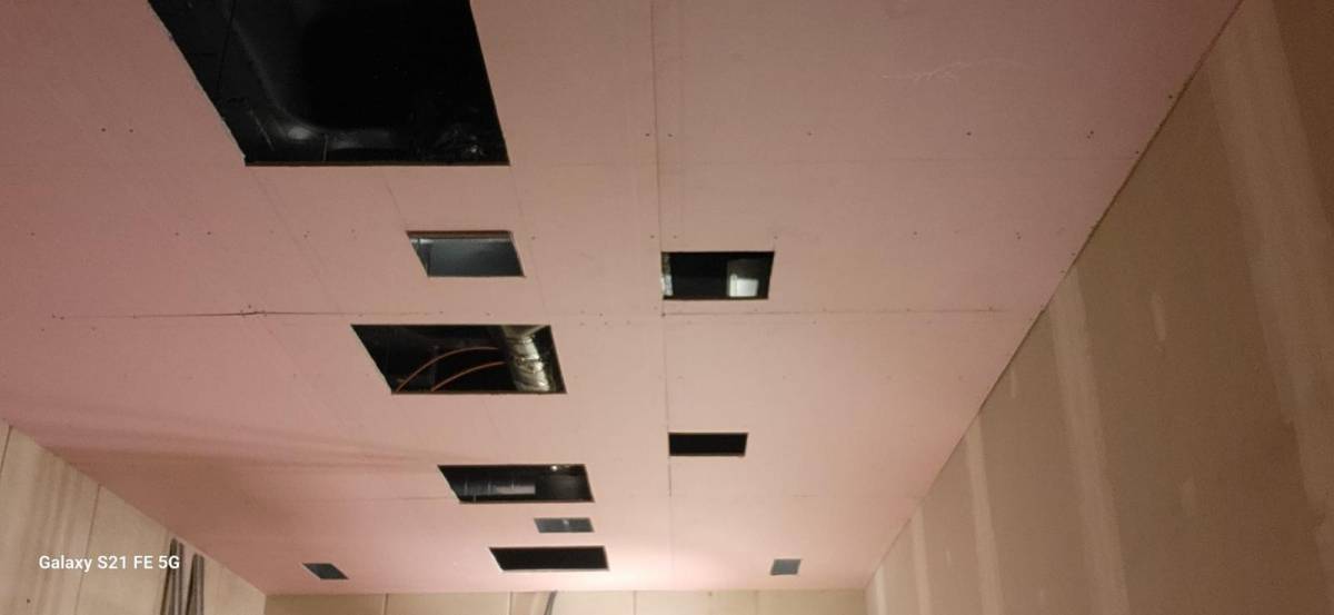 Shahid - Odivelas - Interior Wall Addition