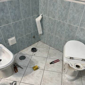 Geraldo Junior - Lagos - Montagem de Mesa de Bilhar